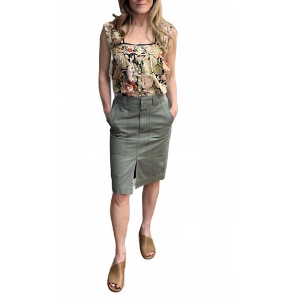 NEW CLOSED utility skirt in 601